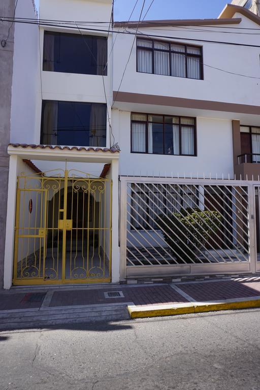 Готель Residencial Mamamia Такна Екстер'єр фото